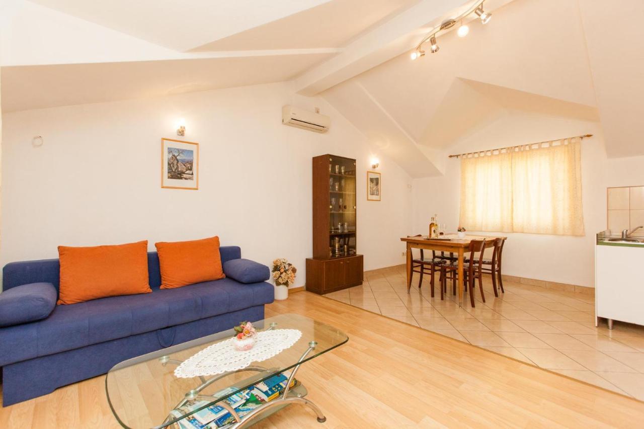 Holiday Home Beata Trogir Exterior photo