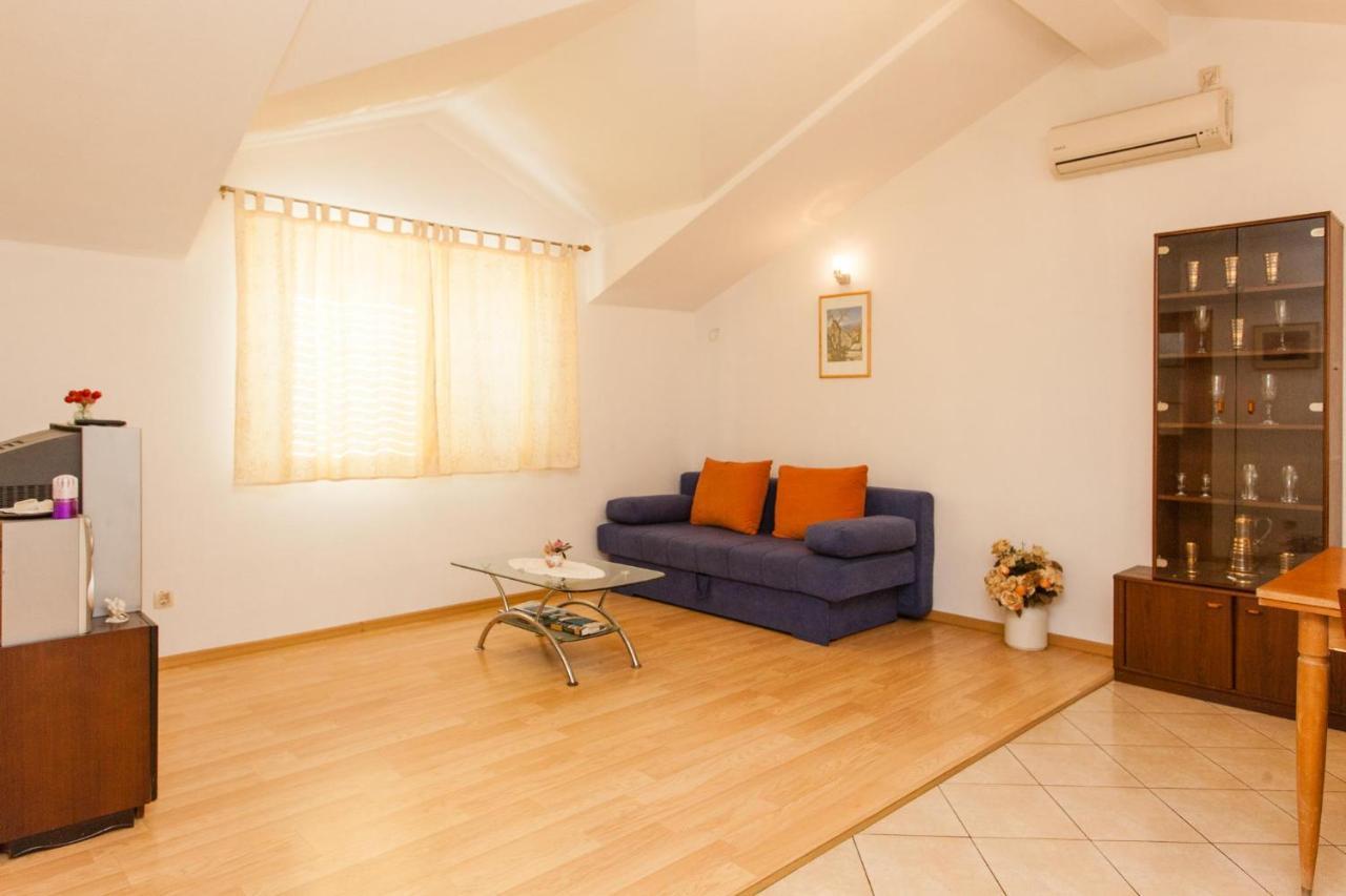 Holiday Home Beata Trogir Exterior photo
